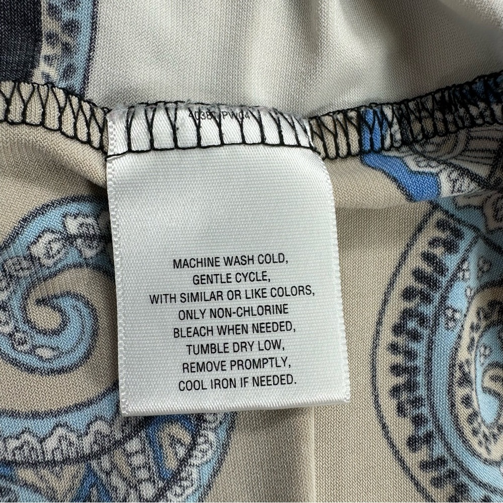 Attention V Neck Blue and Black Paisley Dress - Picture 7 of 9